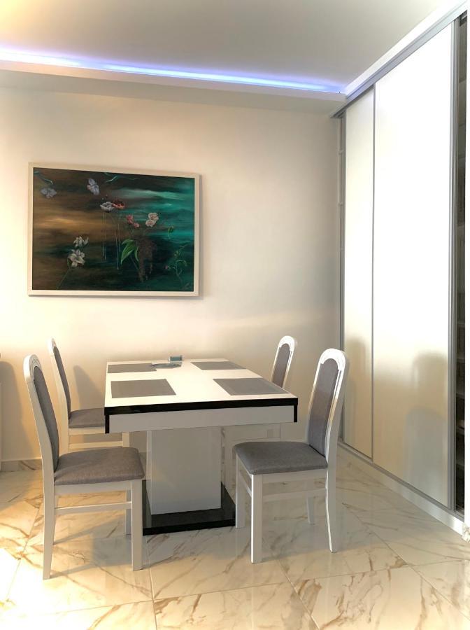 Sound Of The Sea Apartment Sveti Stefan Exterior photo