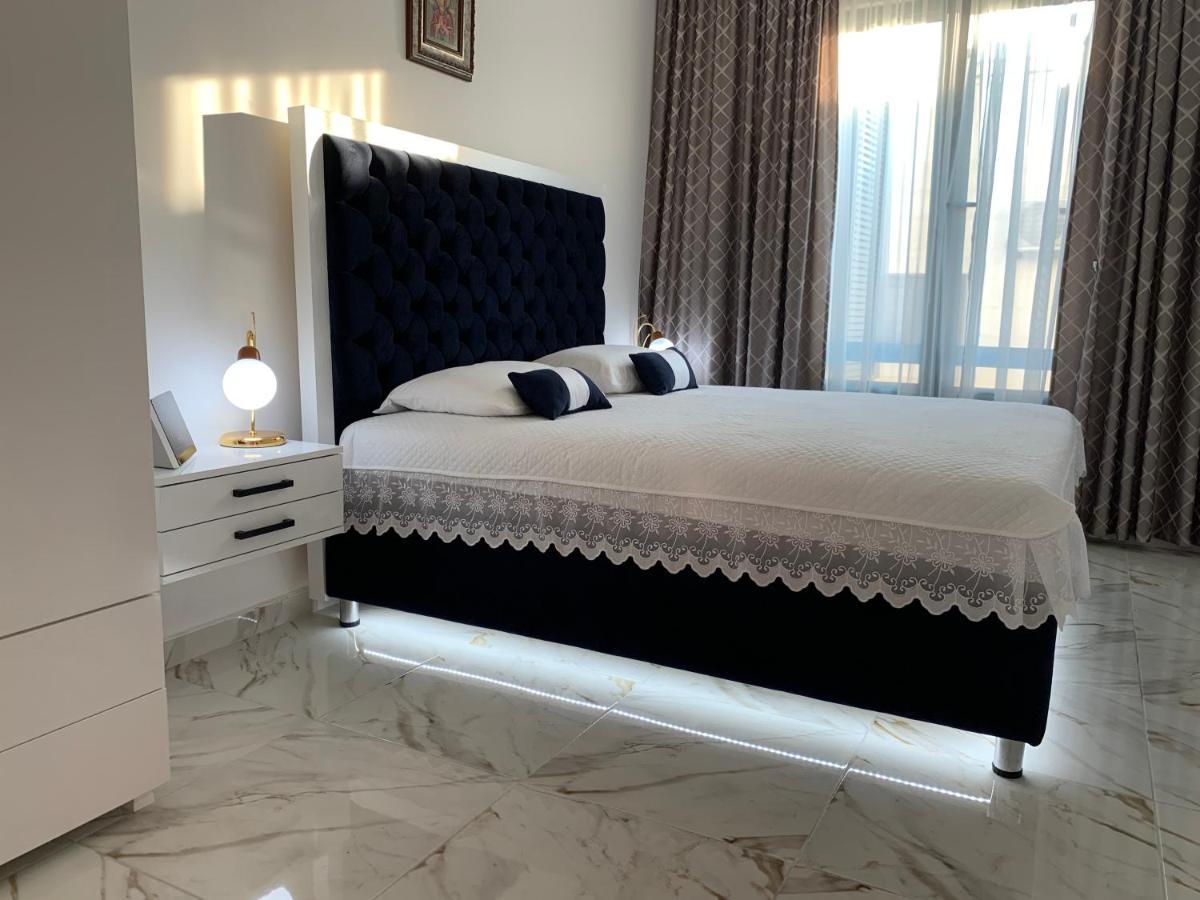 Sound Of The Sea Apartment Sveti Stefan Exterior photo
